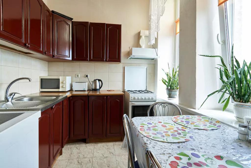 Home Hotel Apartments On Zoloti Vorota Kiev Luaran gambar